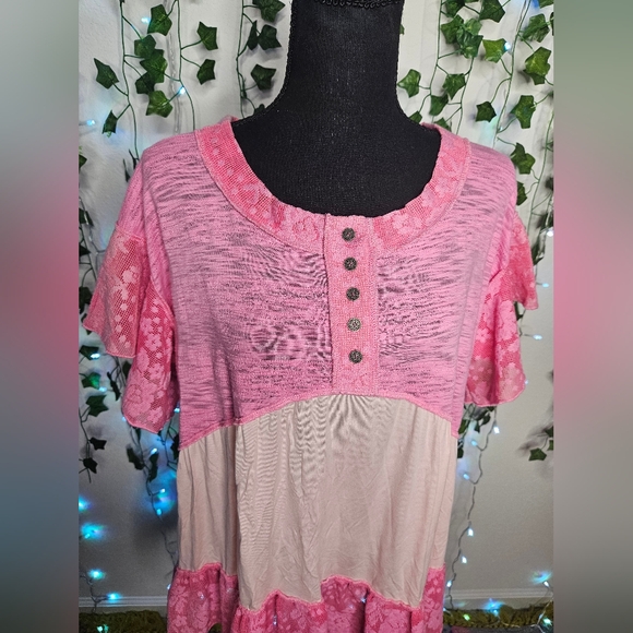 NWOT POL Pink Mixed Media Floral Mesh Ruffle Sleeve Tiered Hem Flowy Blouse Top - Picture 2 of 12